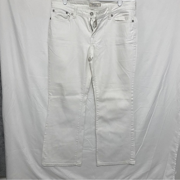 Levi’s Women’s 515 Bootcut Women Jeans Size 10 Medium 99% Cotton 1% Spandex - Picture 1 of 9